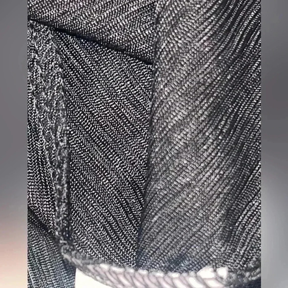 Andree by Unit Shining Star Blouse In Black - Picture 7 of 9